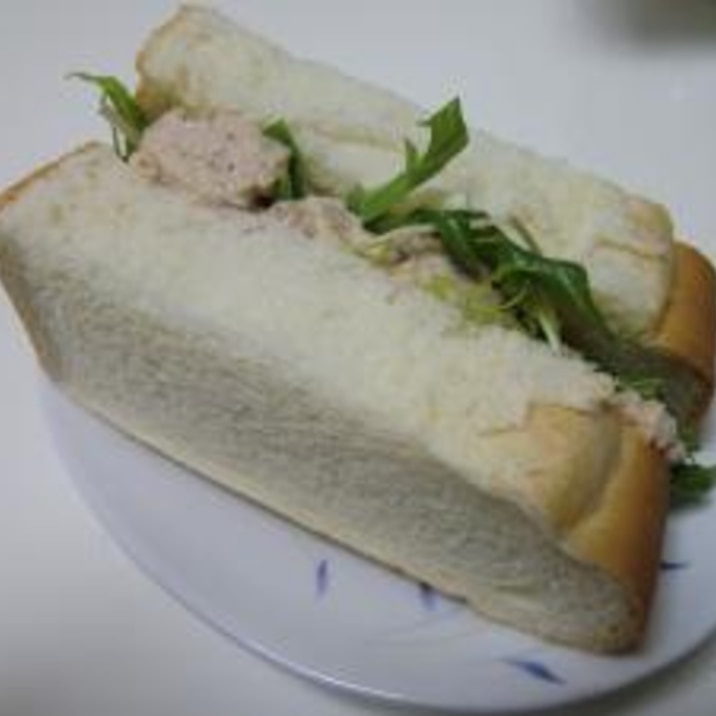ツナサンド!?カルシウムたっぷりの鮭缶サンド☆